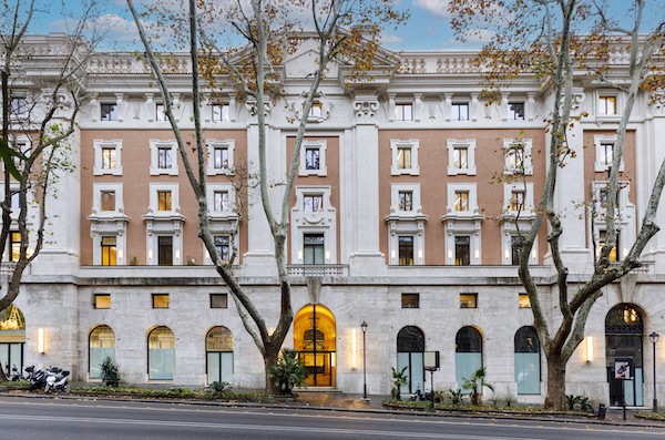 Via-Veneto-Davide-Apollo